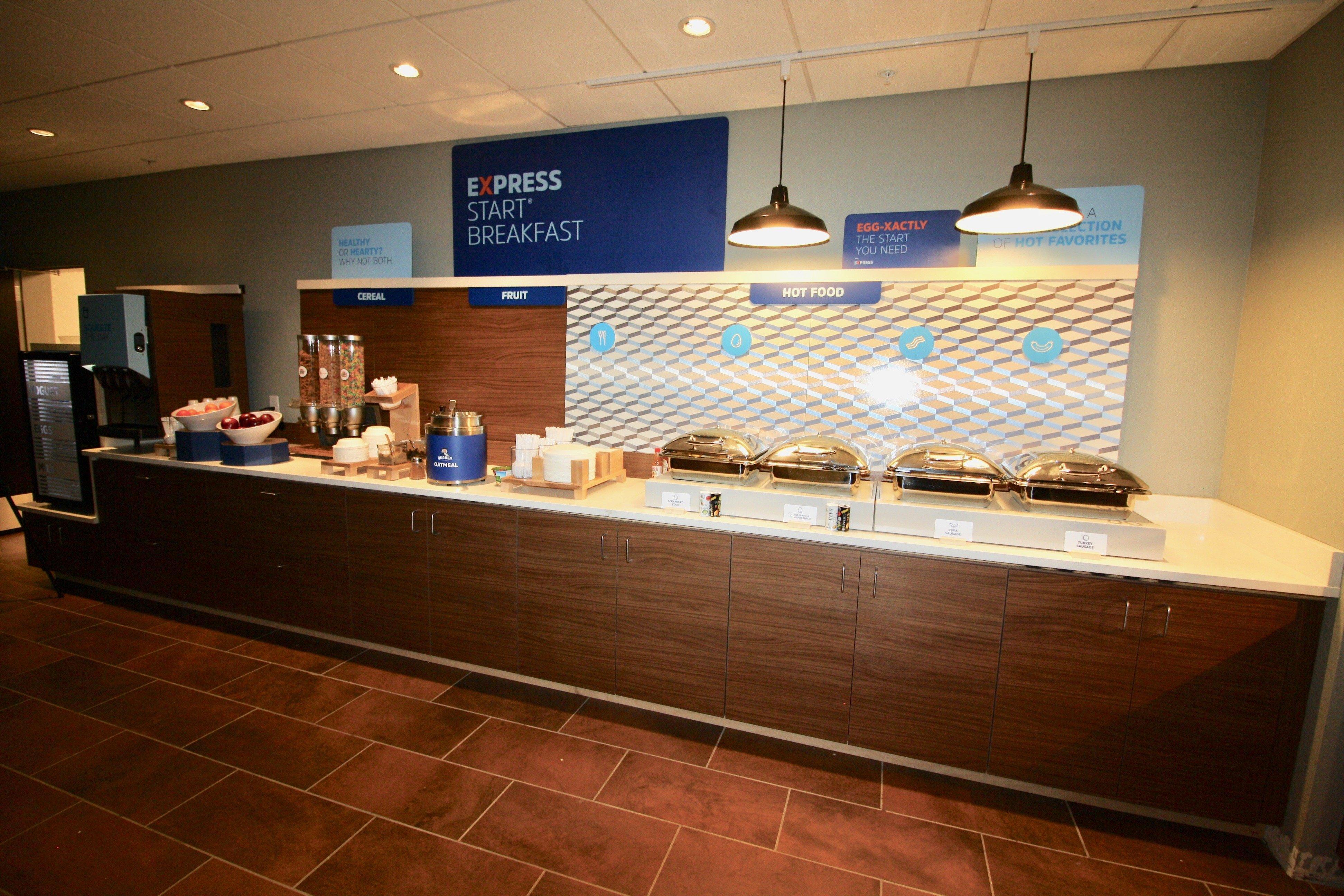 Holiday Inn Express & Suites - Kirksville - University Area By Ihg Экстерьер фото