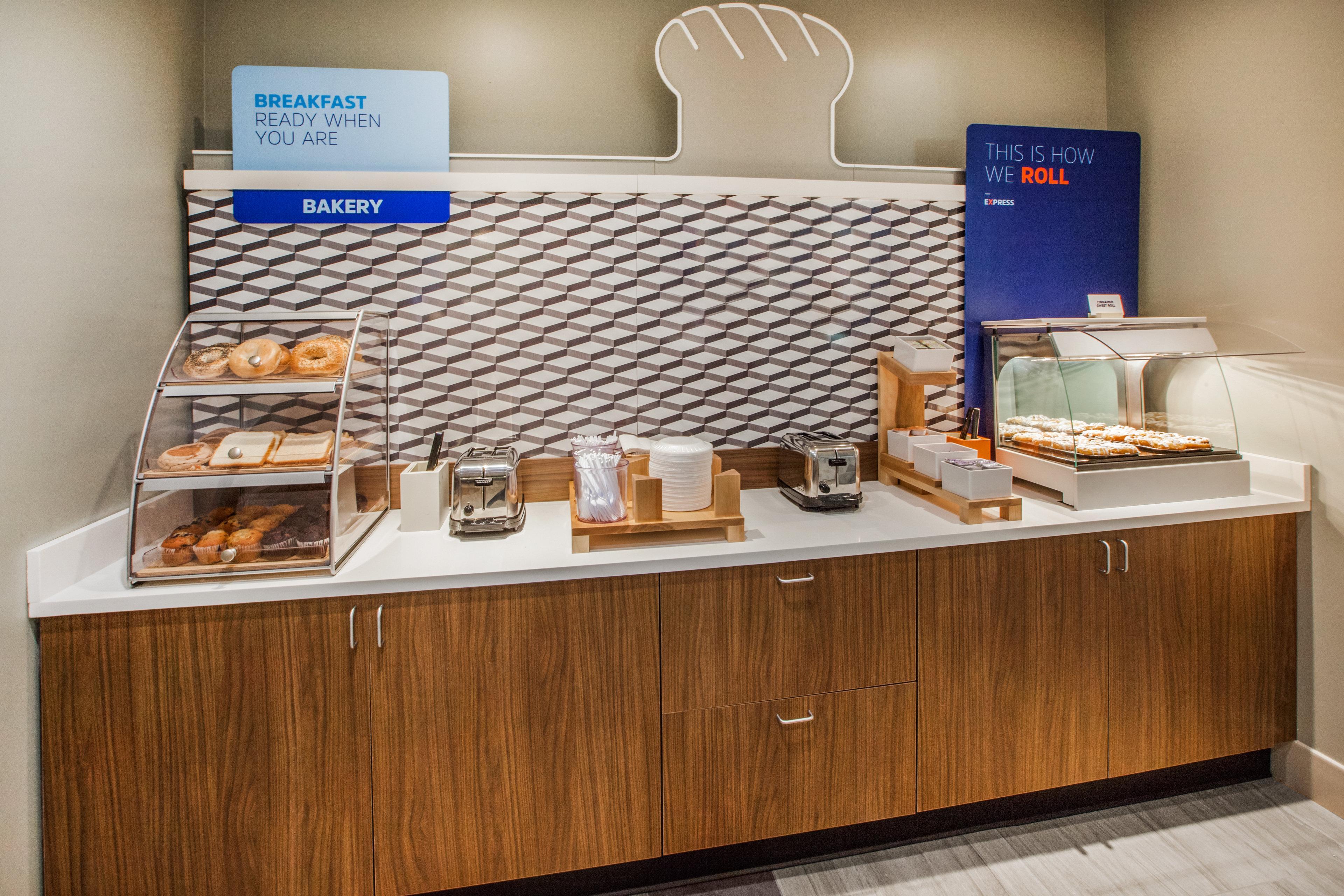 Holiday Inn Express & Suites - Kirksville - University Area By Ihg Экстерьер фото